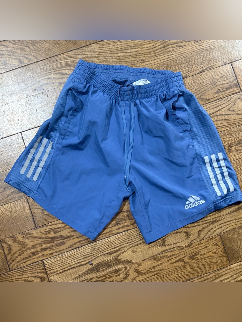 adidas aero athletic shorts size small 7”